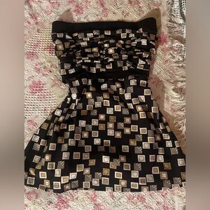 Brown Square Print Sleeveless Top